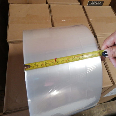 Cuộn màng co bao bì có thể tái chế 50gauge 60gauge 75gauge 100gauge Micro đục lỗ Polyolefin Màng co